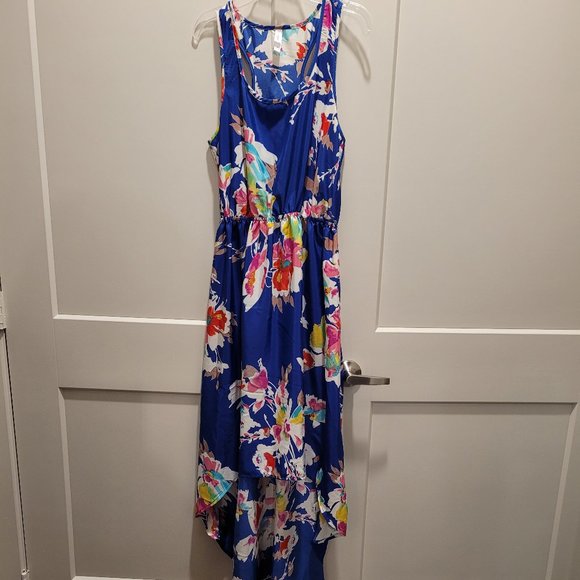 Xhilaration Dresses & Skirts - Floral High Low dress by Xhilaration - Size M